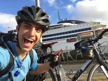 Студент доехал на велосипеде из Шотландии в Грецию за 48 дней