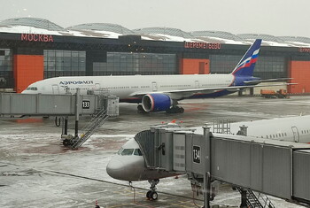 Около 50 рейсов задержаны и отменены в аэропортах Москвы