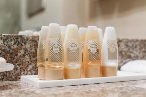 Отель Раймонд