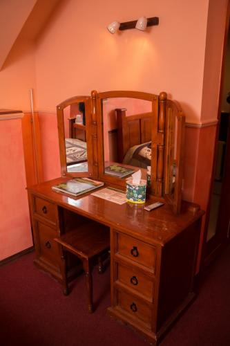 Hamilton’s Bed & Breakfast