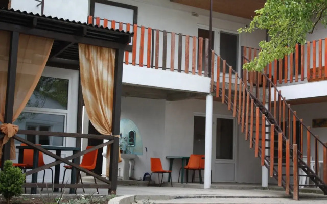 Elizaveta Guest House, Штормовое