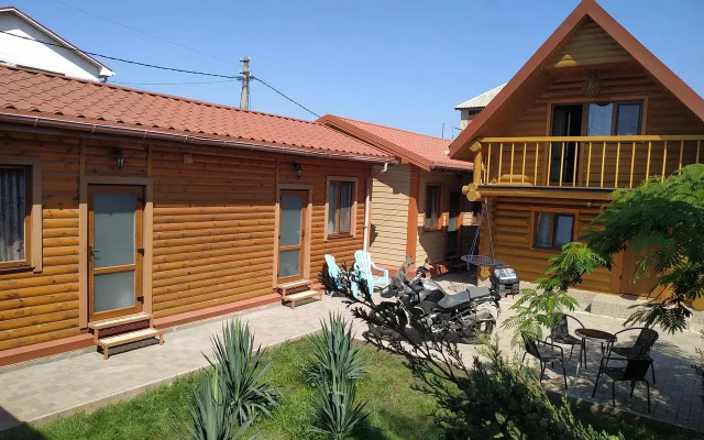 Perekrestok Mini Hotel, Севастополь