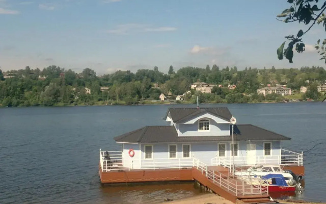 Мини-отель Дом на воде, Плёс