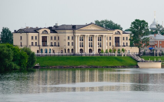 Отель Волжская Ривьера, Углич