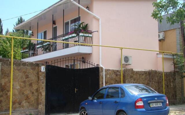 Guest House Comfort, Феодосия