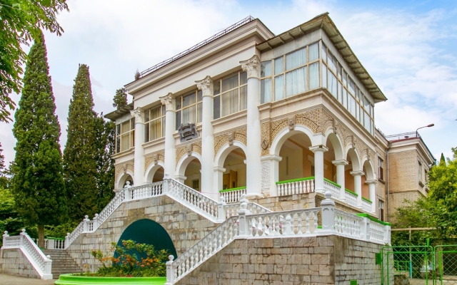 Запорожье, Ялта