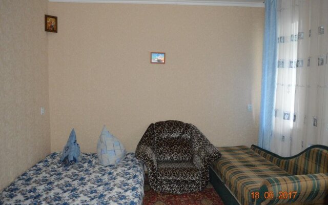 Raiskii ygolok, Ейск