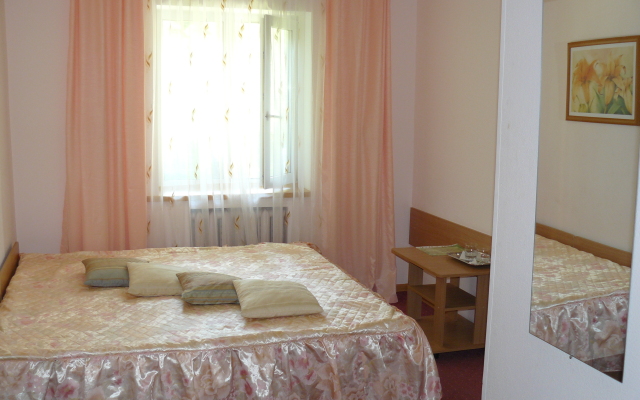 База Отдыха Шишки, Половинный