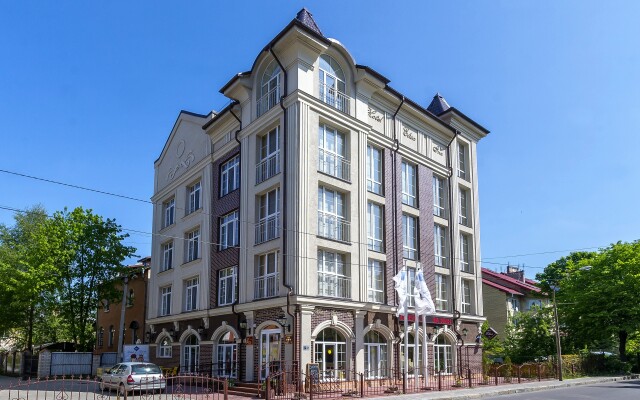 Elisa Inn Hotel