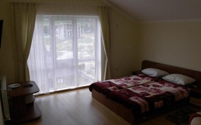 Divnyy Guest House, Геленджик