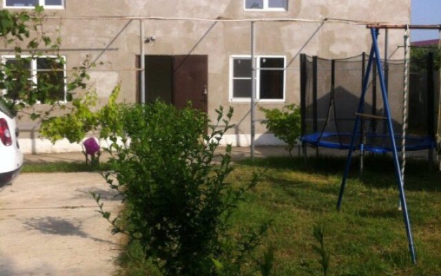 Guest house na Komsomolskoi, Витязево