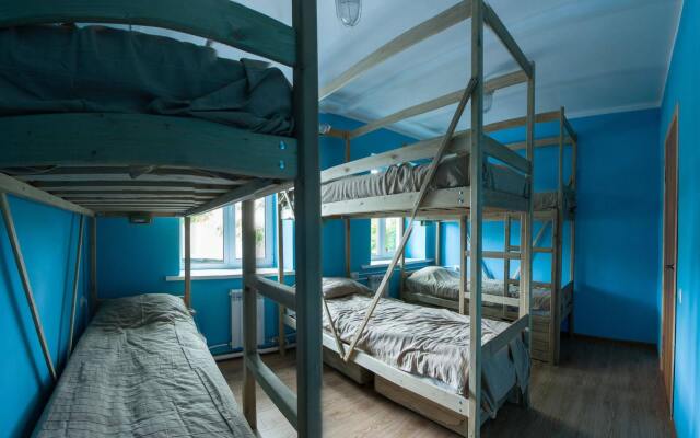 Mattress, Sailor and Albatross — Hostel, Владивосток
