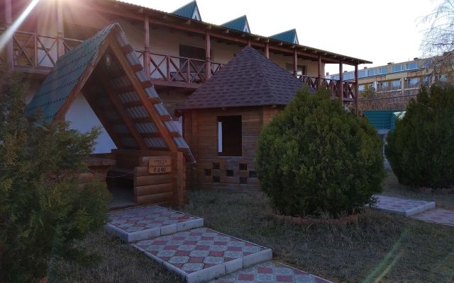 Ukraina-1, Феодосия