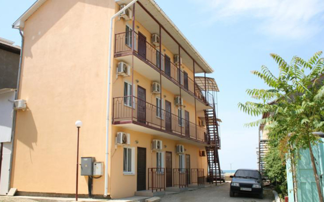 Vesta Mini Hotel, Саки