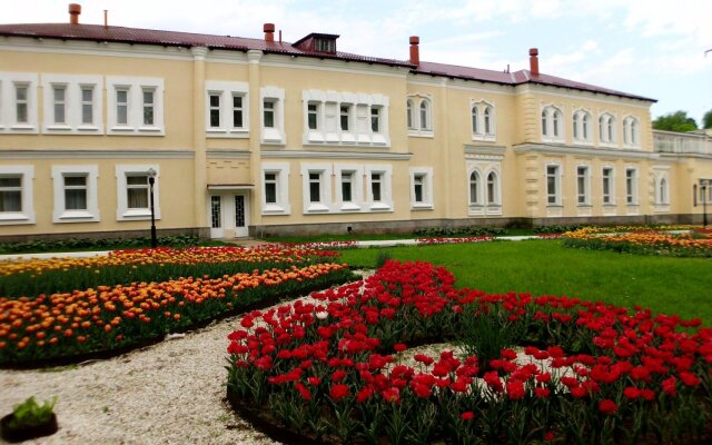 Pansionat Nazaryevo, Молоденово