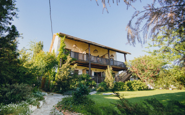 Tepsen Guest House, Коктебель