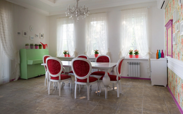 Отель На Даче, Маслова пристань