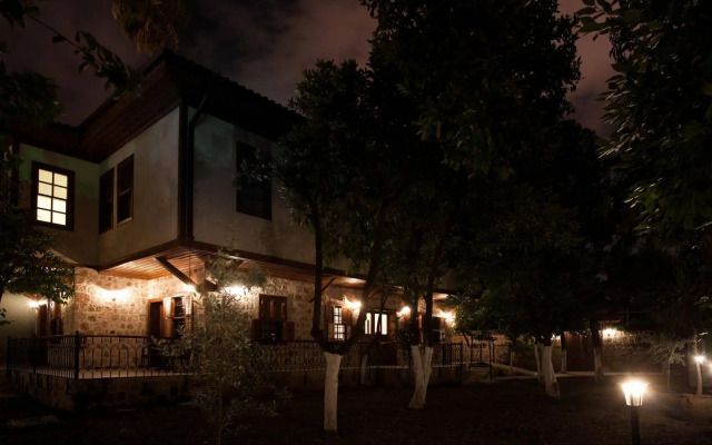 Citrus Garden Hotel