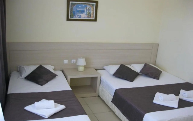 Отель As Queen Beach Hotel