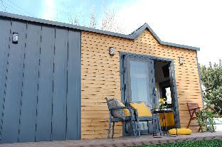 Renka Holidays Houses And Caravans